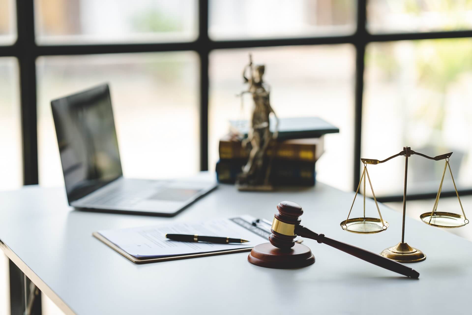 Conseil juridique à Orléans avec un huissier de justice